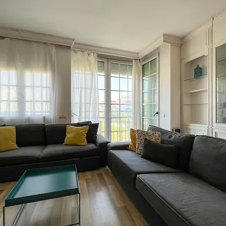 U-nique Sardenya Ii Apartament *